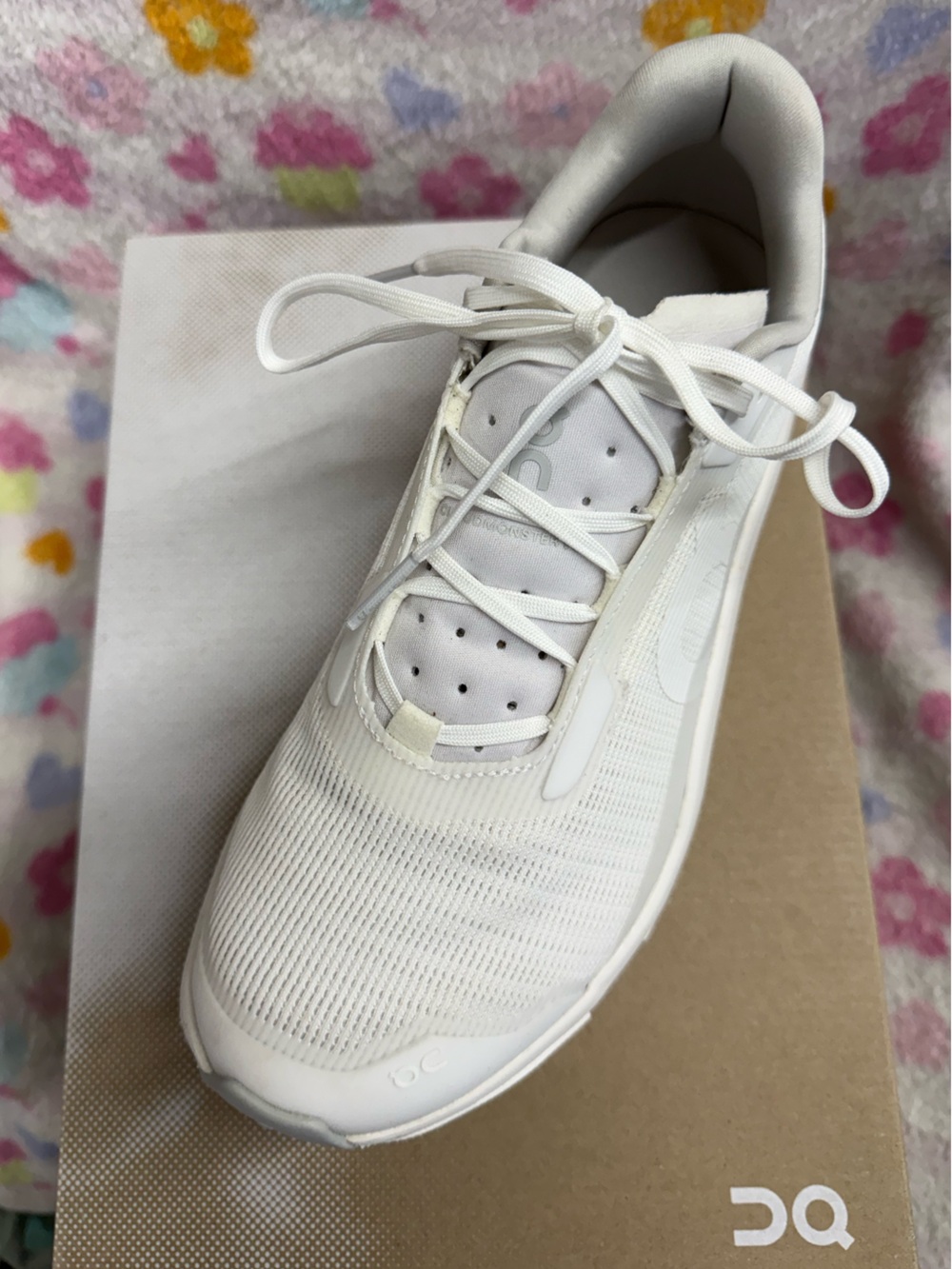 On Running Women's Cloud Sneaker in White